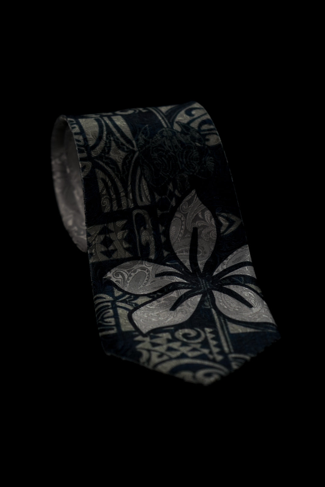 SZN1: BLUE FLOWER TRIBAL NECKTIE