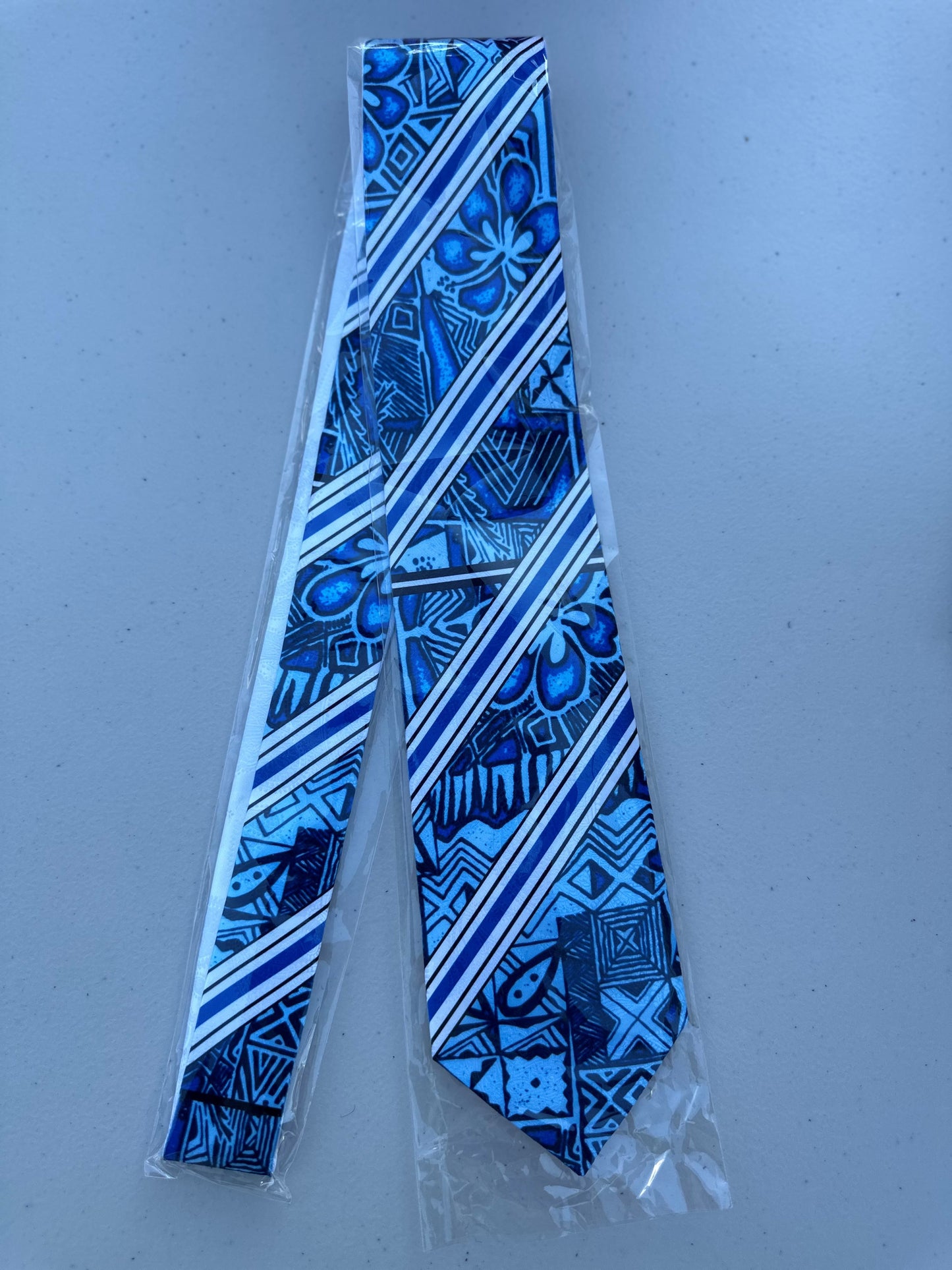 SZN3: BLUE & WHITE 1 TRIBAL NECKTIE