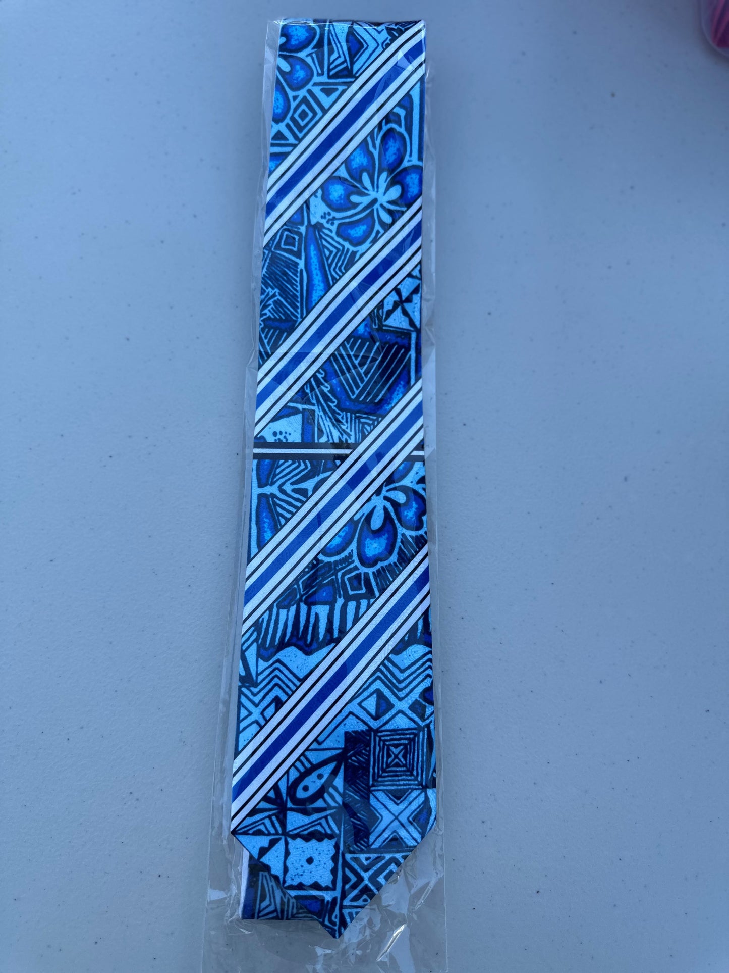 SZN3: BLUE & WHITE 1 TRIBAL NECKTIE