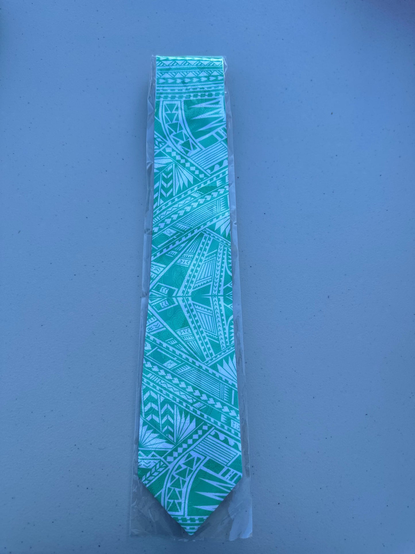 SZN3: LIGHT GREEN & WHITE 1 TRIBAL NECKTIE